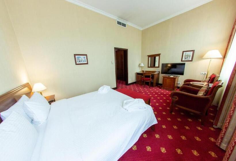 اتاق سوپریور, Grand Tien Shan