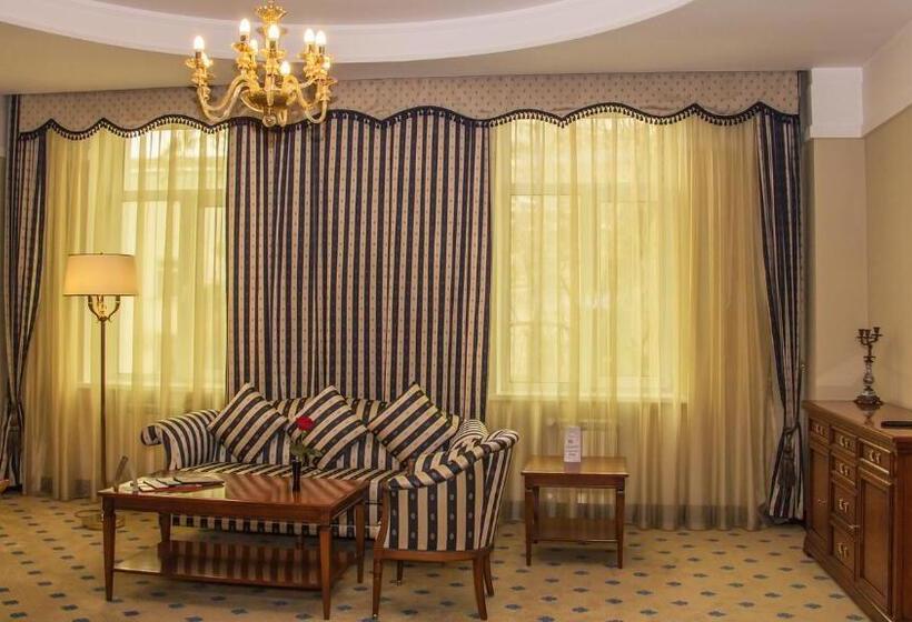 سوییت, Grand Tien Shan