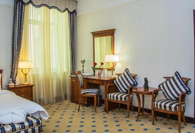 سوییت, Grand Tien Shan