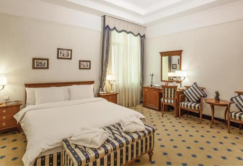 سوییت, Grand Tien Shan