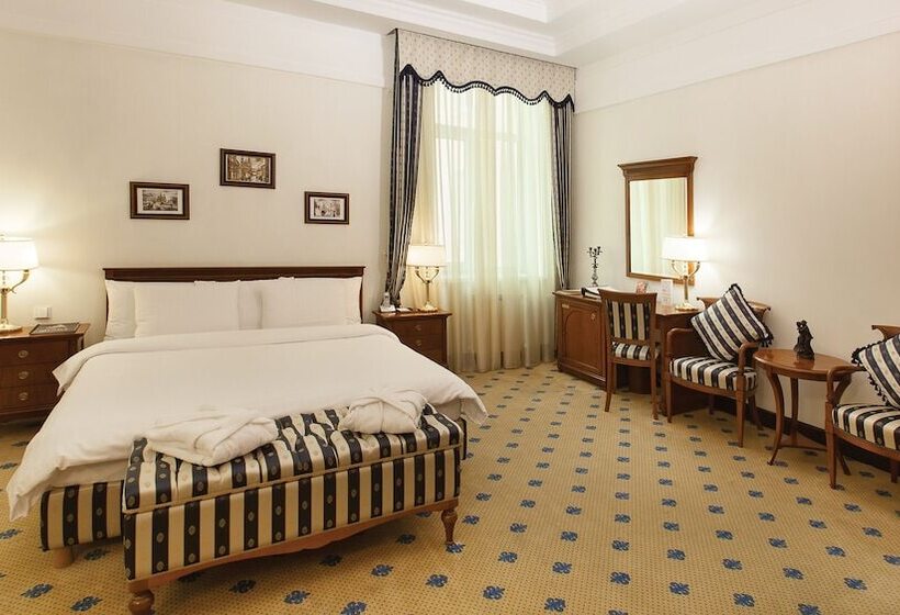 اتاق سوپریور, Grand Tien Shan