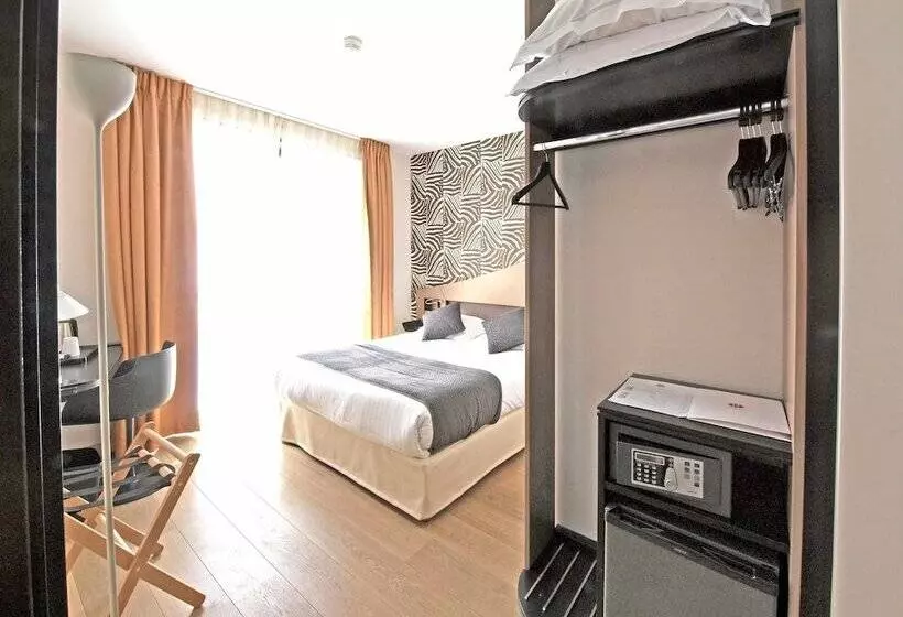 اتاق لوکس, Hôtel Hor Europe