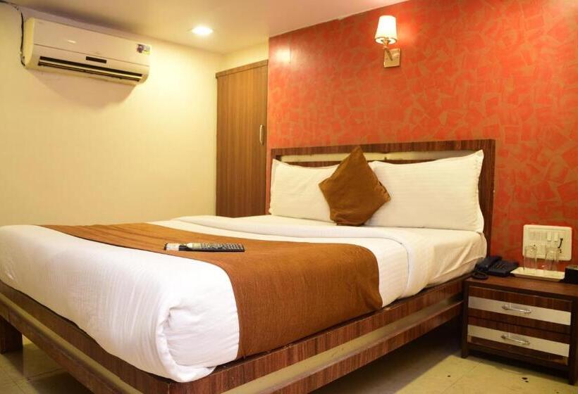 اتاق لوکس, K C Residency