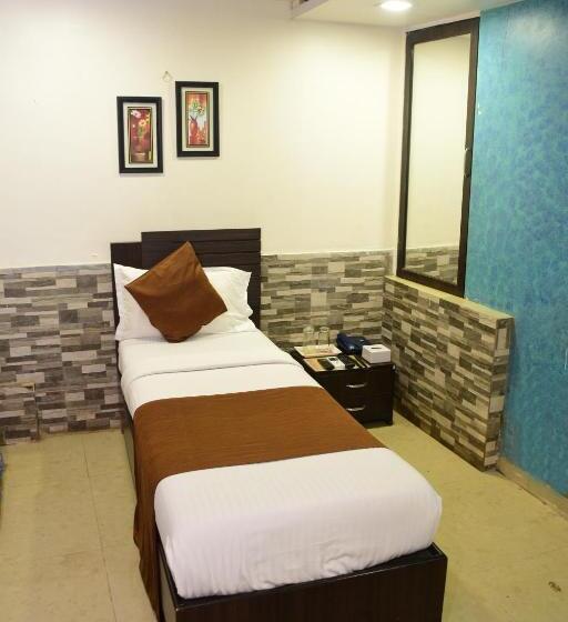 اتاق لوکس یک تخته, K C Residency