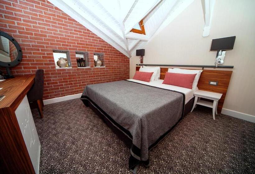 スーペリアールーム, Montania Special Class