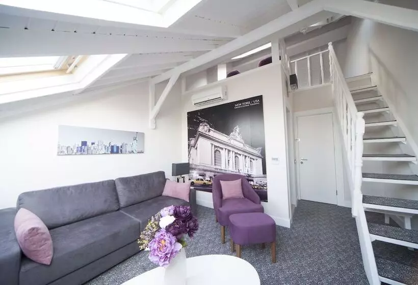 Suite Deluxe, Montania Special Class
