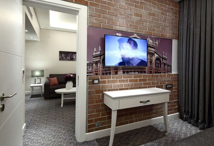 スイート, Montania Special Class