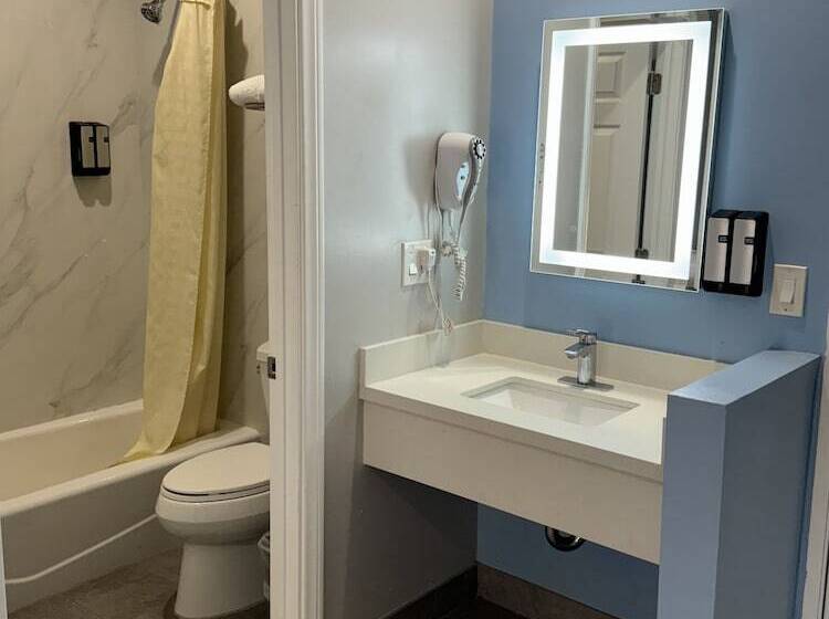 חדר אקזקיוטיב, Moonlite Inn