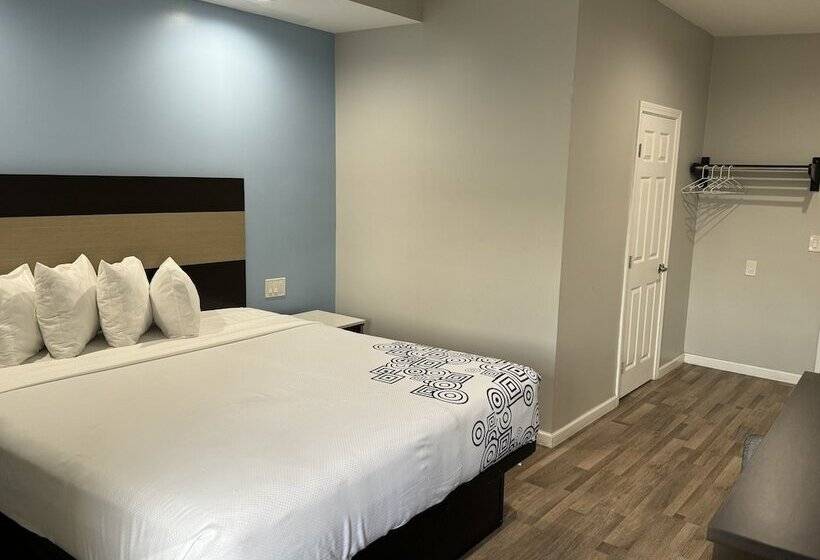 חדר אקזקיוטיב, Moonlite Inn