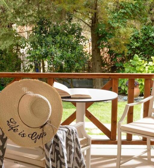 クラシックルーム, Nikoleta Luxury Villa