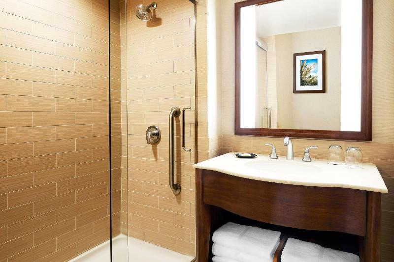 חדר קלאב עם מיטת קינג, Sheraton Augusta