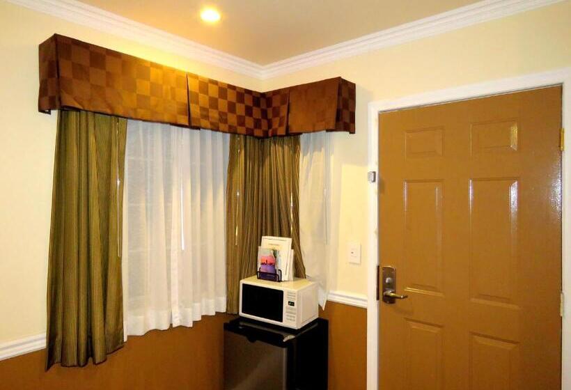 Номер Стандарт, La Bonita Inn Motel