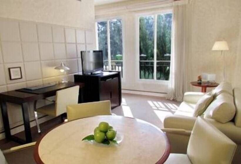 سوییت جونیور, Punta Del Este Resort & Spa