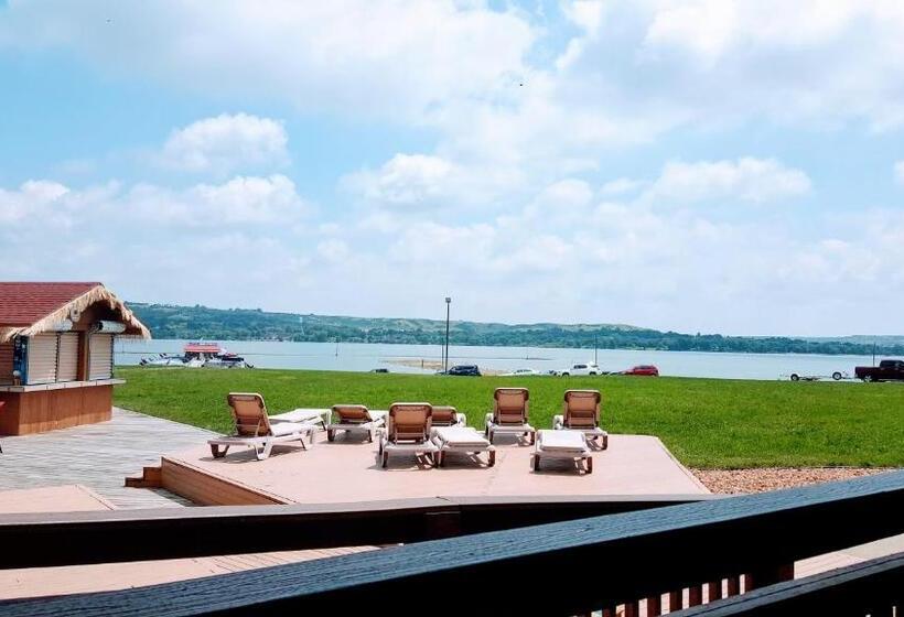 스위트 킹사이즈 침대, Arrowwood Resort At Cedar Shore