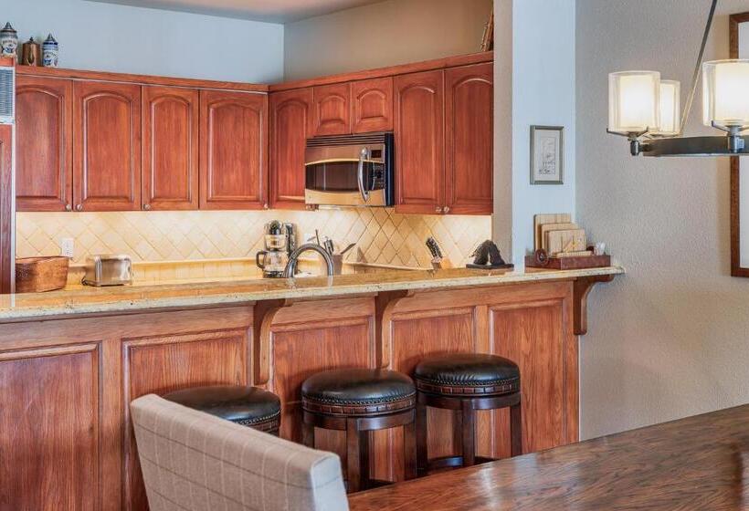 3 Bedroom Premium Apartment, Creekside At Beaver Creek