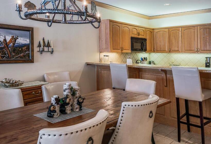 Апартаменты 3 Спальни, Creekside At Beaver Creek