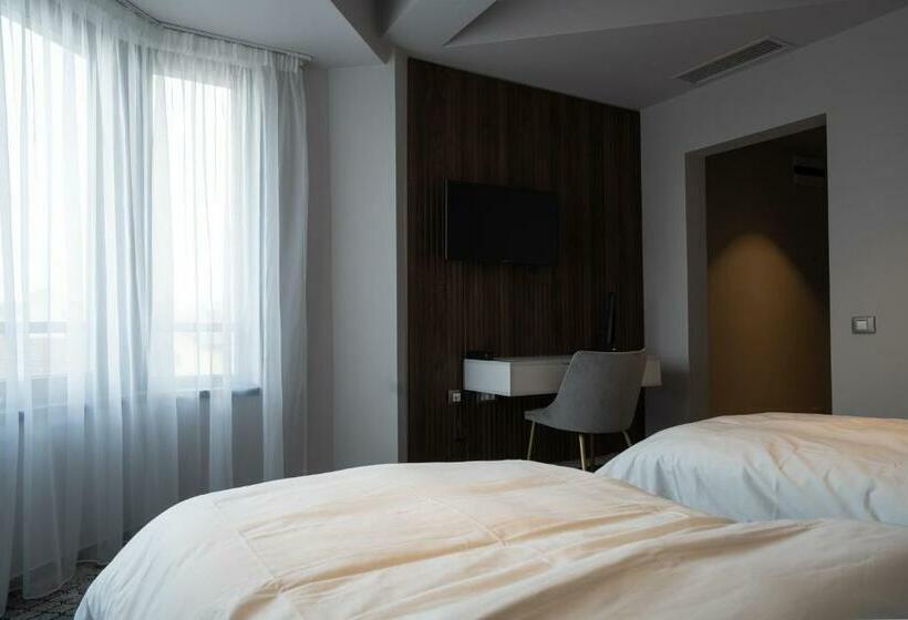 스탠다드 룸, Cristal