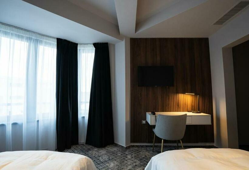 스탠다드 룸, Cristal