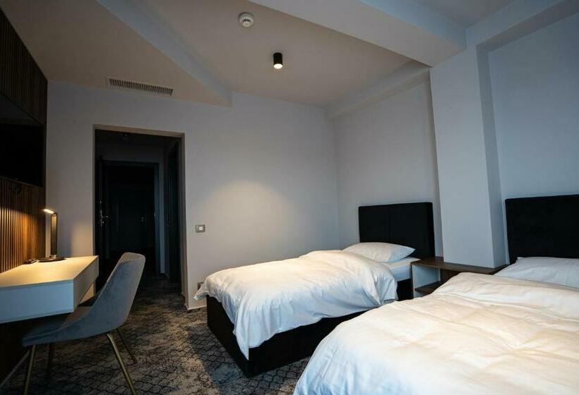 스탠다드 룸, Cristal