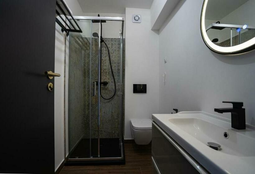 스탠다드 룸, Cristal