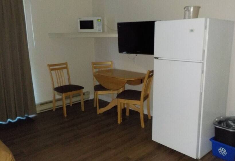 Люкс, Econo Lodge