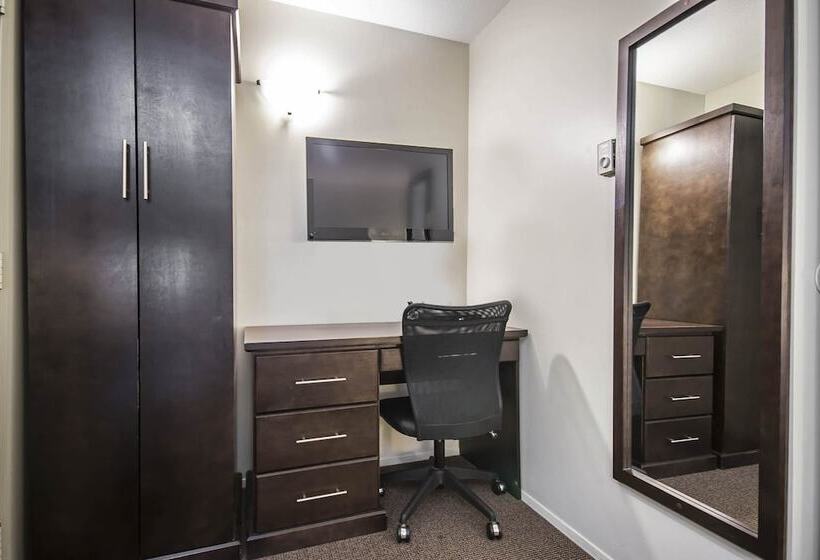 Люкс, Econo Lodge