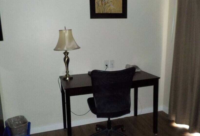 Номер Стандарт, Econo Lodge