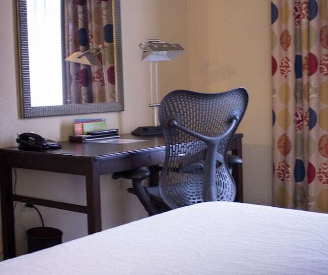 带2个双人床的标准工作室, Hilton Garden Inn Pittsburgh/cranberry