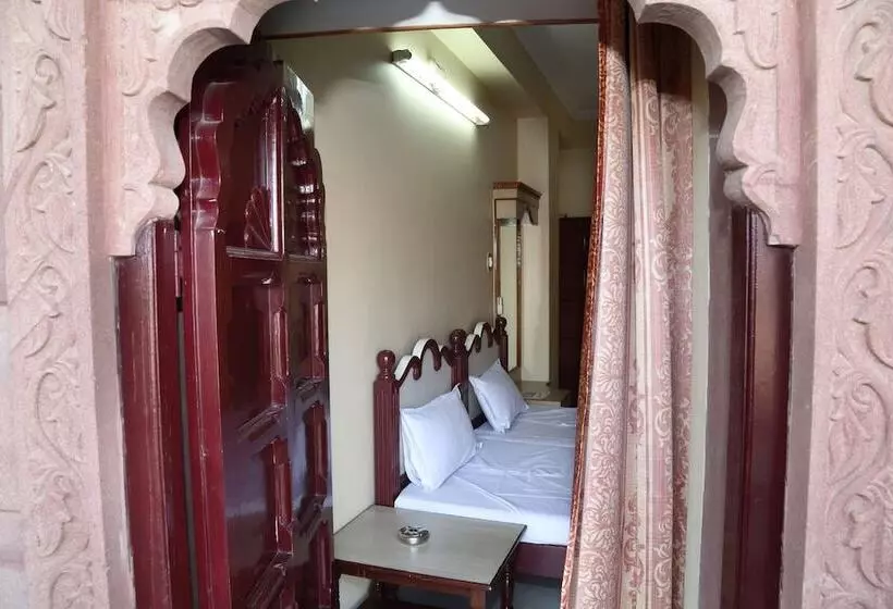 اتاق استاندارد, Jee Ri Haveli