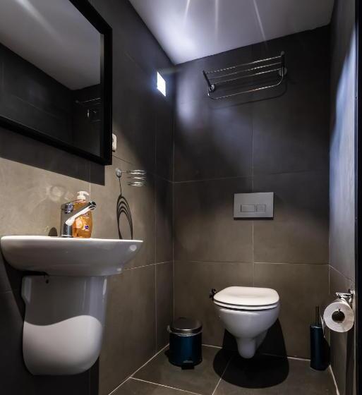 اتاق لوکس, Pesa Suites