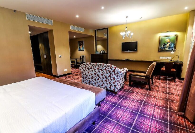 غرفة ديلوكس, Piccadily Raipur