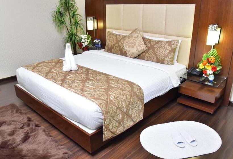 Suíte Executivo, Seasons  Rajkot