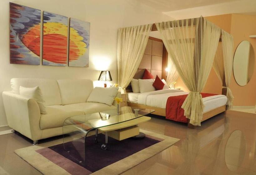 Quarto Premium, Seasons  Rajkot