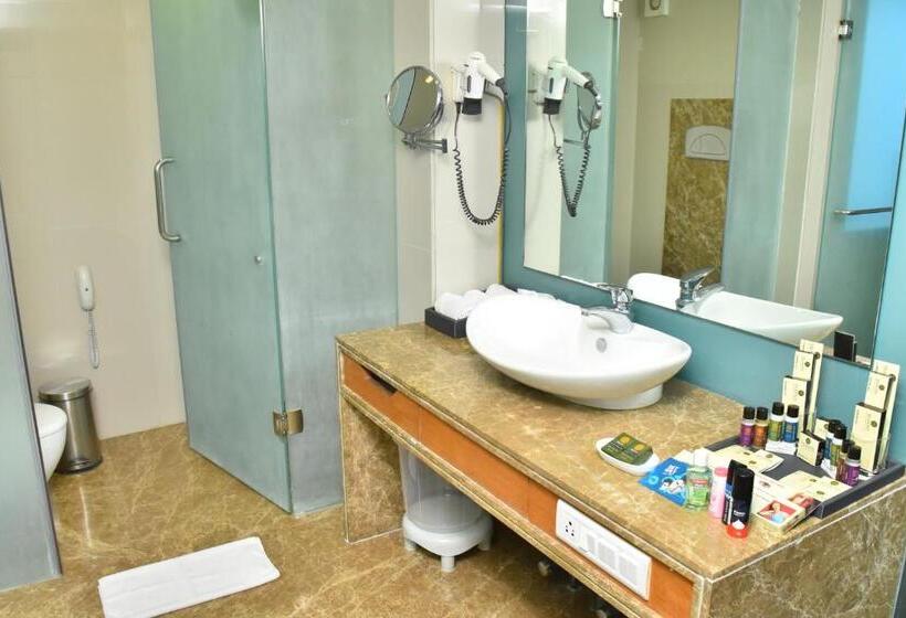 Suíte, Seasons  Rajkot