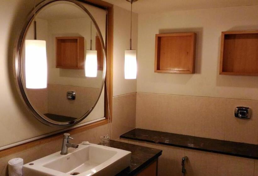 חדר סופריור, Taj Tristar