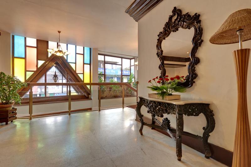 חדר דלוקס, Centre Point