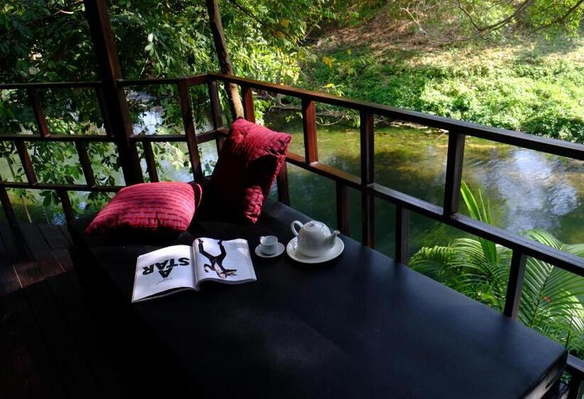 带2个卧室和按摩浴缸的别墅, Zantiis Ndol Villas