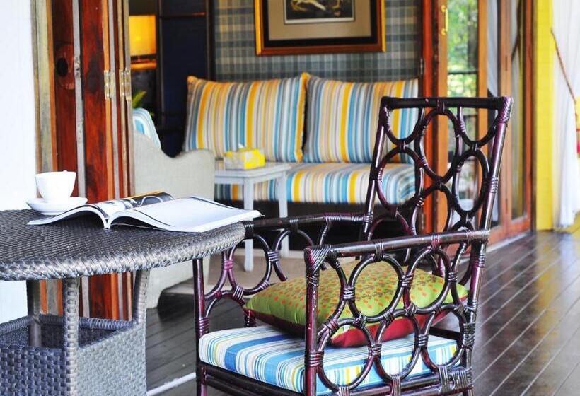 带2个卧室和按摩浴缸的别墅, Zantiis Ndol Villas