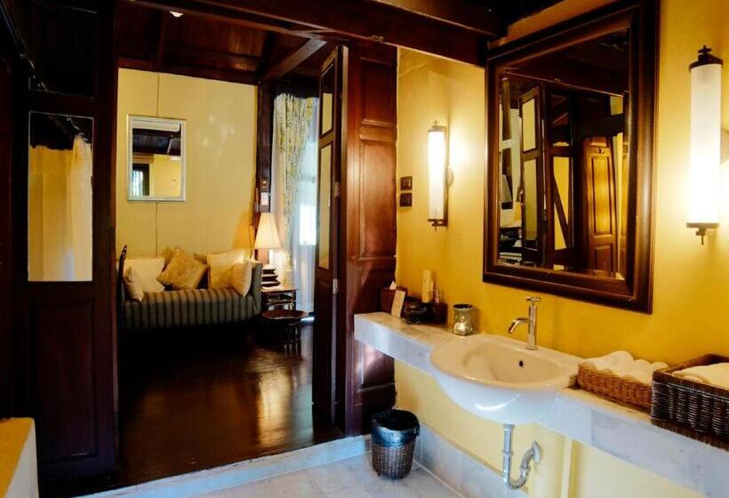 豪华两卧室公寓, Zantiis Ndol Villas