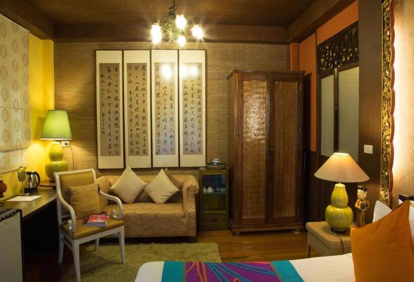 豪华两卧室公寓, Zantiis Ndol Villas