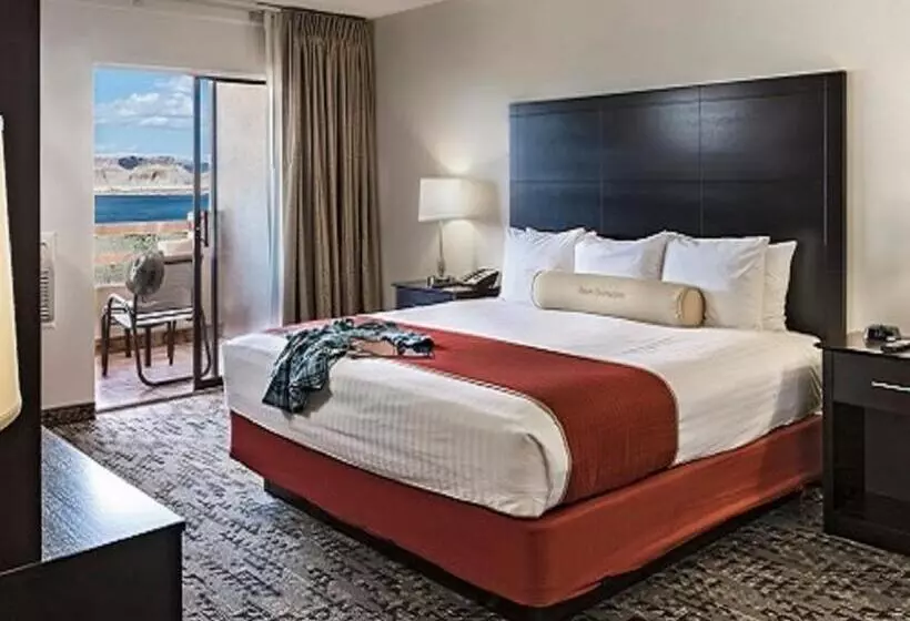 اتاق دلوکس با تخت کینگ و چشم‌انداز, Lake Powell Resort
