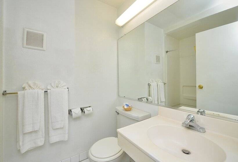 스탠다드 룸 더블 침대 2개, Americas Best Value Inn Chico
