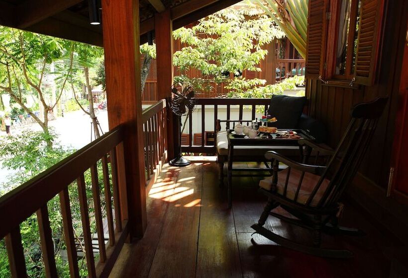 اتاق لوکس با بالکن, Burasari Heritage Luang Prabang