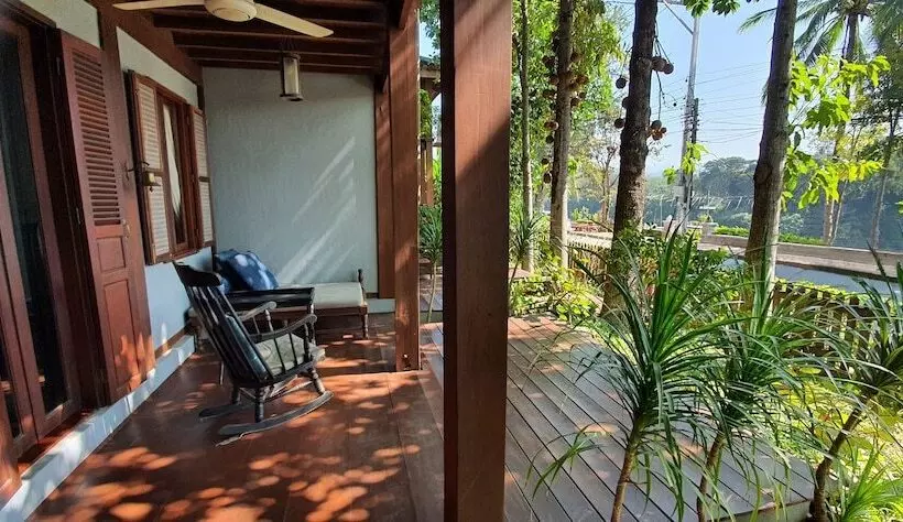 ガーデンビューデラックスルーム, Burasari Heritage Luang Prabang