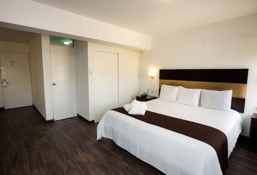 Полулюкс, Costa Del Sol Wyndham Chiclayo