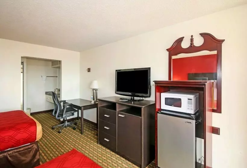 ２ダブルベッドのスタンダードルーム, Econo Lodge Inn And Suites   Pilot Mountain