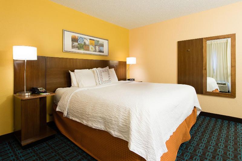 غرفة قياسية سرير كينج, Fairfield Inn Orangeburg