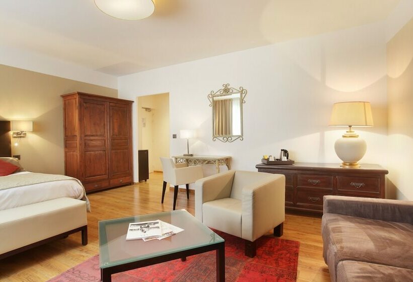 חדר דלוקס, Rotonde