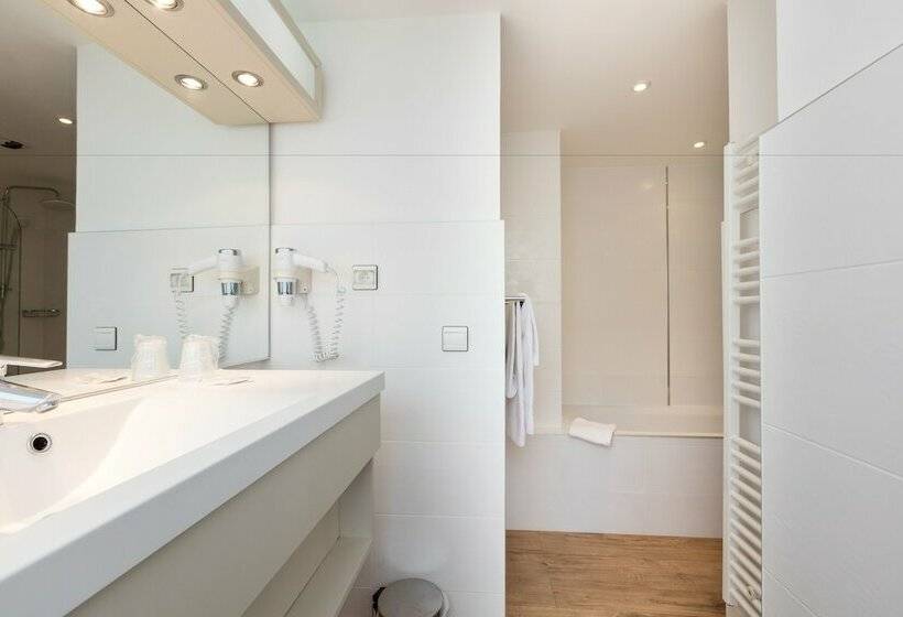 חדר משפחתי, Rotonde