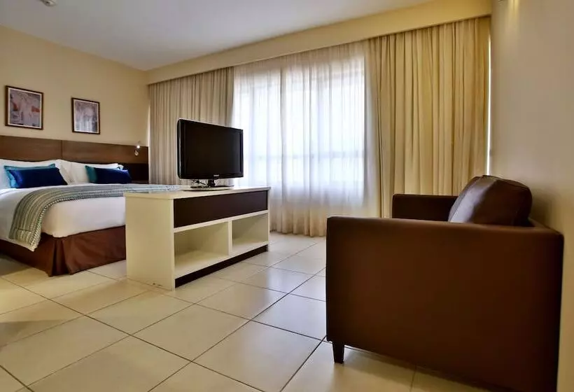 デラックススイート, Quality Hotel & Suítes São Salvador
